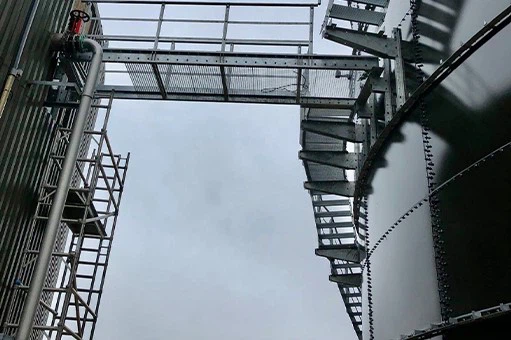 industrial safety ladders with platforms industrial safety ladders with platforms